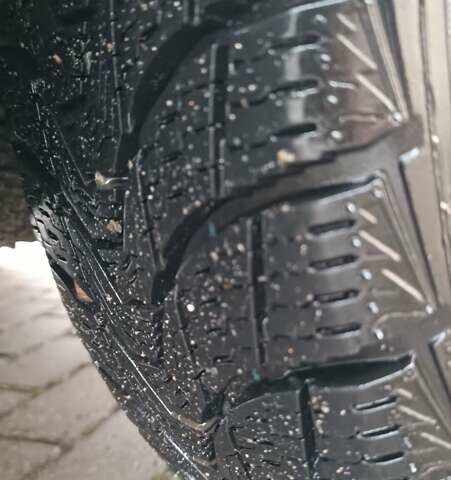 Серый Фольксваген Пассат, объемом двигателя 1.8 л и пробегом 272 тыс. км за 3350 $, фото 106 на Automoto.ua