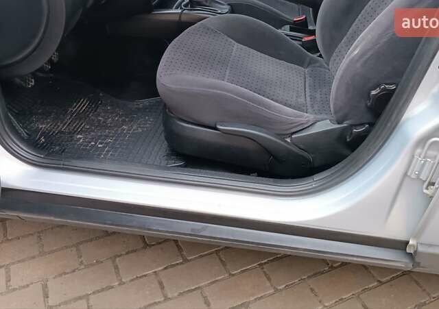 Серый Фольксваген Пассат, объемом двигателя 1.8 л и пробегом 272 тыс. км за 3350 $, фото 52 на Automoto.ua