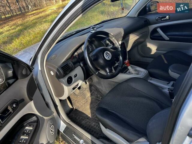 Серый Фольксваген Пассат, объемом двигателя 1.8 л и пробегом 310 тыс. км за 3800 $, фото 19 на Automoto.ua