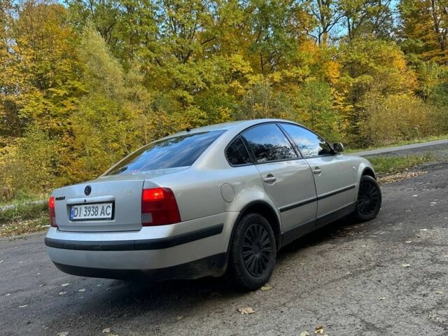 Сірий Фольксваген Пассат, об'ємом двигуна 1.6 л та пробігом 364 тис. км за 2900 $, фото 3 на Automoto.ua