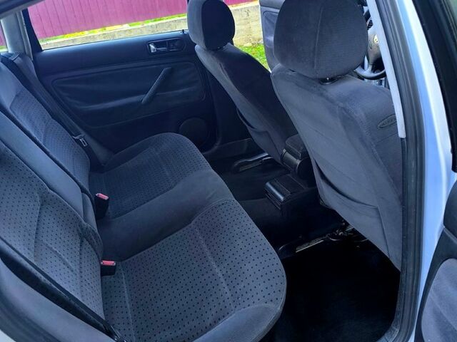 Сірий Фольксваген Пассат, об'ємом двигуна 1.6 л та пробігом 0 тис. км за 3500 $, фото 7 на Automoto.ua