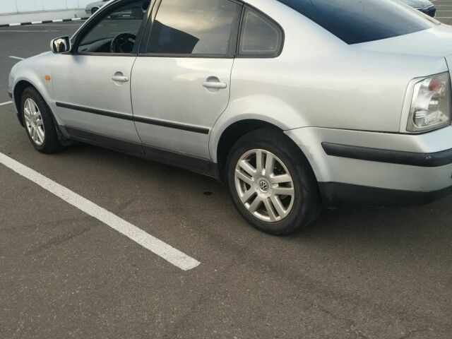 Серый Фольксваген Пассат, объемом двигателя 0 л и пробегом 405 тыс. км за 3500 $, фото 2 на Automoto.ua