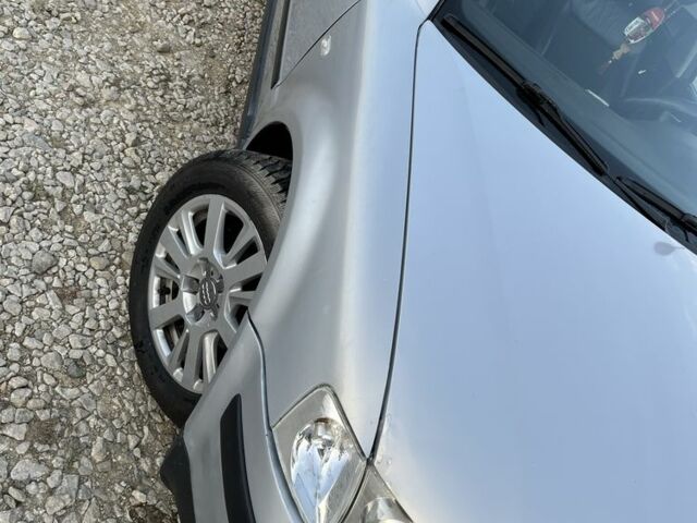 Сірий Фольксваген Пассат, об'ємом двигуна 1.8 л та пробігом 389 тис. км за 3200 $, фото 10 на Automoto.ua