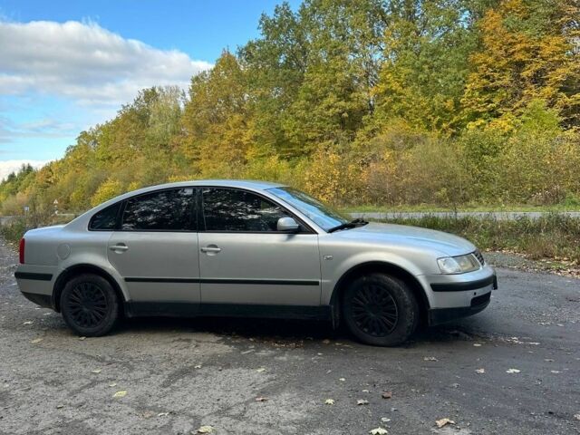 Сірий Фольксваген Пассат, об'ємом двигуна 1.6 л та пробігом 364 тис. км за 2900 $, фото 4 на Automoto.ua