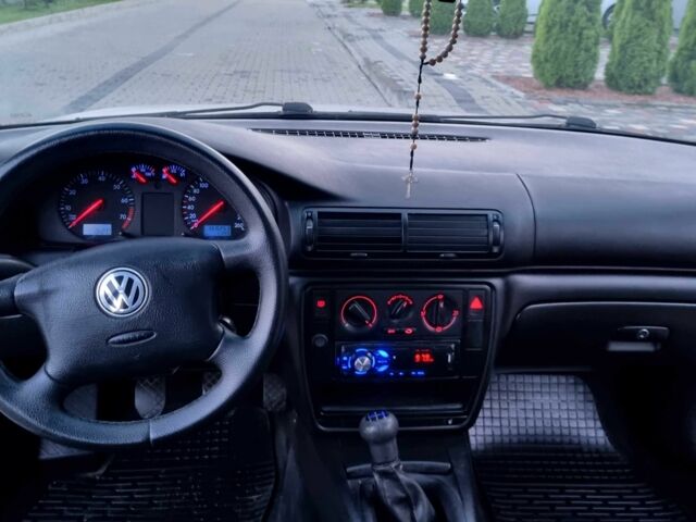 Серый Фольксваген Пассат, объемом двигателя 1.8 л и пробегом 365 тыс. км за 2650 $, фото 23 на Automoto.ua