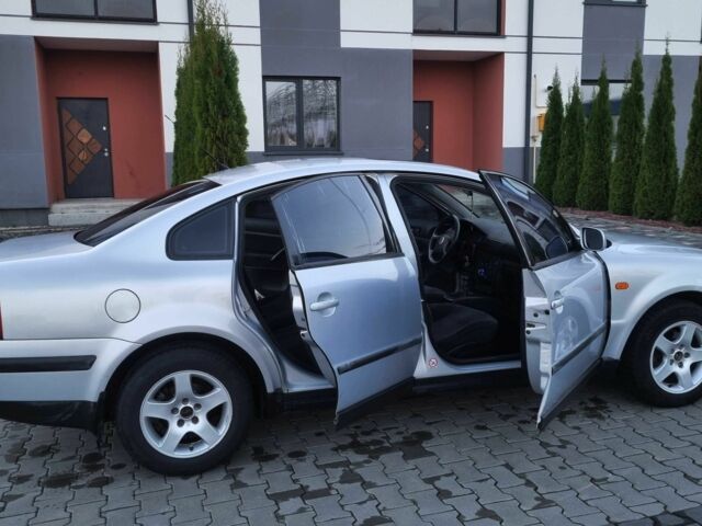 Серый Фольксваген Пассат, объемом двигателя 1.8 л и пробегом 365 тыс. км за 2650 $, фото 5 на Automoto.ua