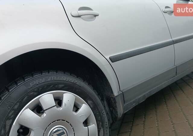 Серый Фольксваген Пассат, объемом двигателя 1.8 л и пробегом 272 тыс. км за 3350 $, фото 36 на Automoto.ua