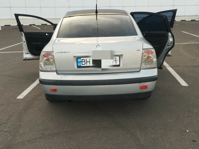 Серый Фольксваген Пассат, объемом двигателя 0 л и пробегом 405 тыс. км за 3500 $, фото 1 на Automoto.ua