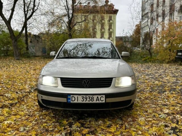 Сірий Фольксваген Пассат, об'ємом двигуна 1.6 л та пробігом 364 тис. км за 2900 $, фото 2 на Automoto.ua