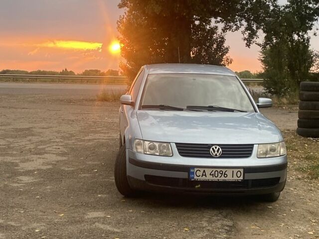 Серый Фольксваген Пассат, объемом двигателя 1.8 л и пробегом 350 тыс. км за 4300 $, фото 4 на Automoto.ua