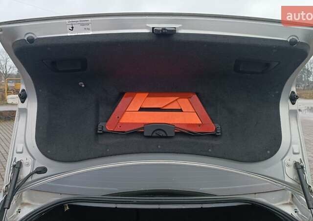 Серый Фольксваген Пассат, объемом двигателя 1.8 л и пробегом 272 тыс. км за 3350 $, фото 63 на Automoto.ua