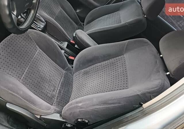 Серый Фольксваген Пассат, объемом двигателя 1.8 л и пробегом 272 тыс. км за 3350 $, фото 55 на Automoto.ua