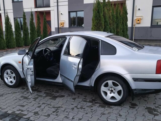 Серый Фольксваген Пассат, объемом двигателя 1.8 л и пробегом 365 тыс. км за 2650 $, фото 18 на Automoto.ua