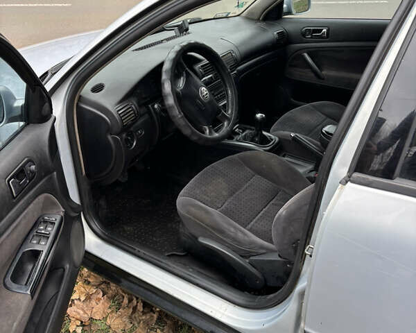 Сірий Фольксваген Пассат, об'ємом двигуна 1.9 л та пробігом 250 тис. км за 3000 $, фото 5 на Automoto.ua