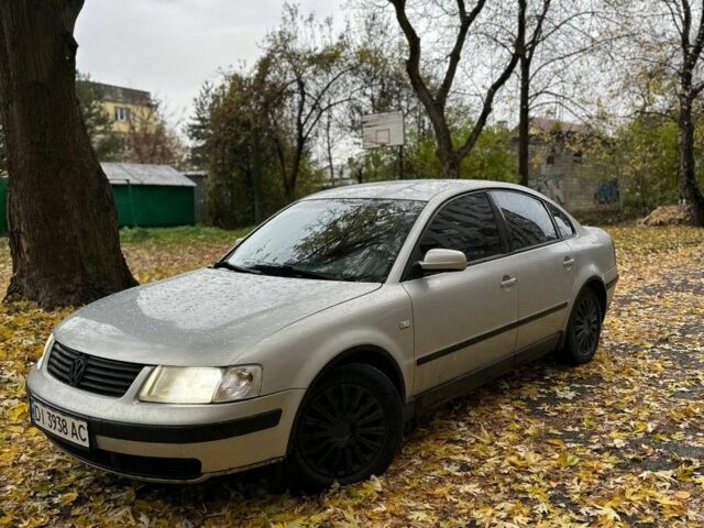 Сірий Фольксваген Пассат, об'ємом двигуна 1.6 л та пробігом 364 тис. км за 2900 $, фото 1 на Automoto.ua