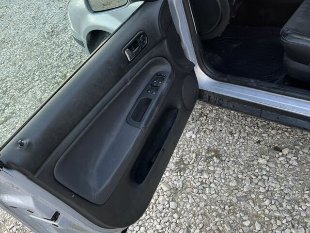 Сірий Фольксваген Пассат, об'ємом двигуна 1.8 л та пробігом 389 тис. км за 3200 $, фото 17 на Automoto.ua