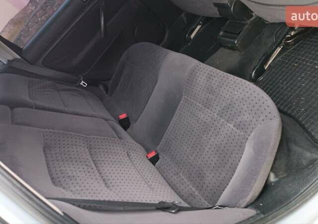 Серый Фольксваген Пассат, объемом двигателя 1.8 л и пробегом 272 тыс. км за 3350 $, фото 69 на Automoto.ua