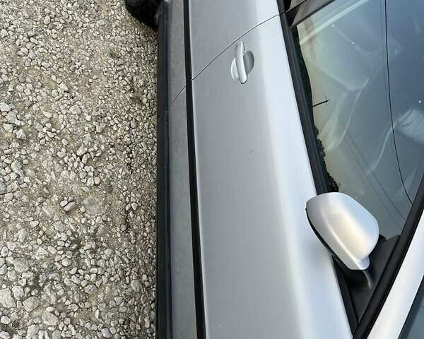 Сірий Фольксваген Пассат, об'ємом двигуна 1.8 л та пробігом 389 тис. км за 3200 $, фото 6 на Automoto.ua