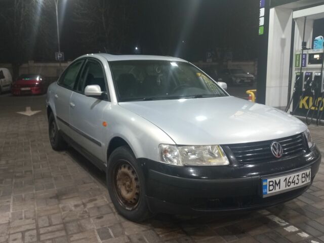 Сірий Фольксваген Пассат, об'ємом двигуна 1.6 л та пробігом 333 тис. км за 1750 $, фото 5 на Automoto.ua