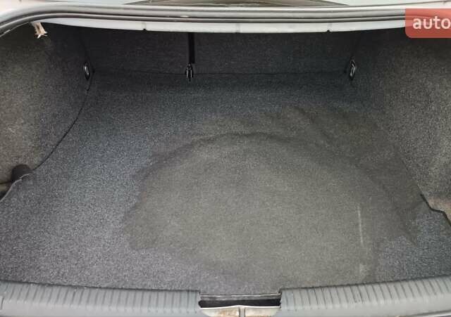 Серый Фольксваген Пассат, объемом двигателя 1.8 л и пробегом 272 тыс. км за 3350 $, фото 64 на Automoto.ua