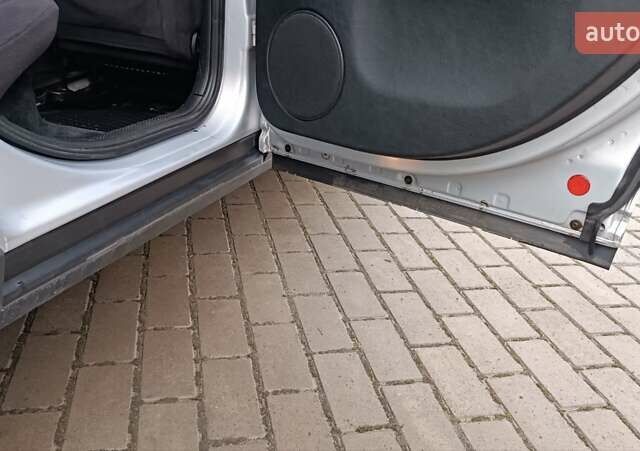 Серый Фольксваген Пассат, объемом двигателя 1.8 л и пробегом 272 тыс. км за 3350 $, фото 68 на Automoto.ua