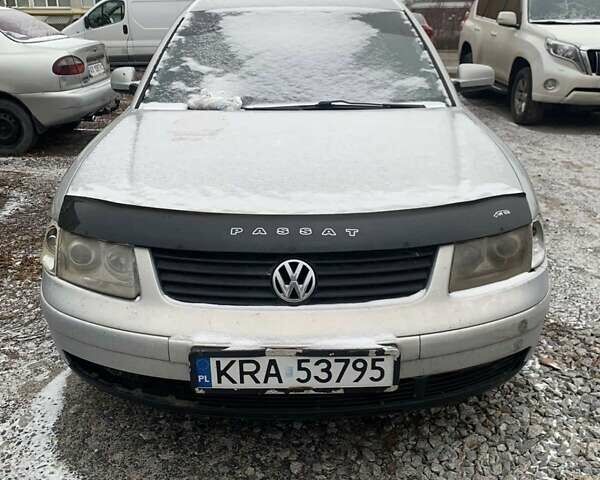 Сірий Фольксваген Пассат, об'ємом двигуна 2.5 л та пробігом 215 тис. км за 3150 $, фото 6 на Automoto.ua