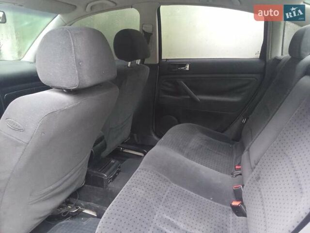 Серый Фольксваген Пассат, объемом двигателя 1.6 л и пробегом 377 тыс. км за 3000 $, фото 5 на Automoto.ua