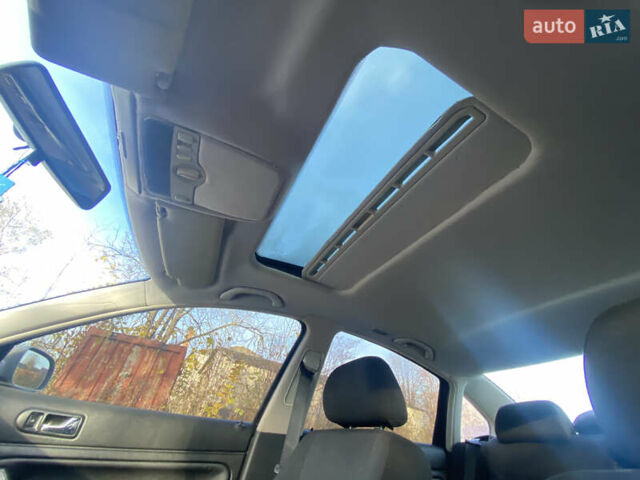 Серый Фольксваген Пассат, объемом двигателя 1.6 л и пробегом 342 тыс. км за 3500 $, фото 11 на Automoto.ua