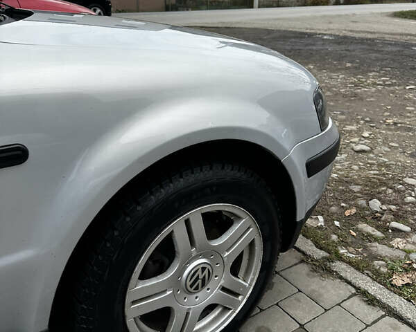 Сірий Фольксваген Пассат, об'ємом двигуна 1.78 л та пробігом 302 тис. км за 3950 $, фото 8 на Automoto.ua