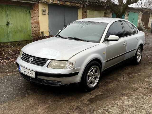 Серый Фольксваген Пассат, объемом двигателя 1.8 л и пробегом 315 тыс. км за 1500 $, фото 4 на Automoto.ua