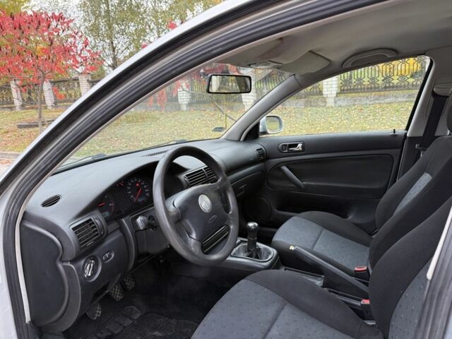 Серый Фольксваген Пассат, объемом двигателя 1.9 л и пробегом 320 тыс. км за 1799 $, фото 4 на Automoto.ua