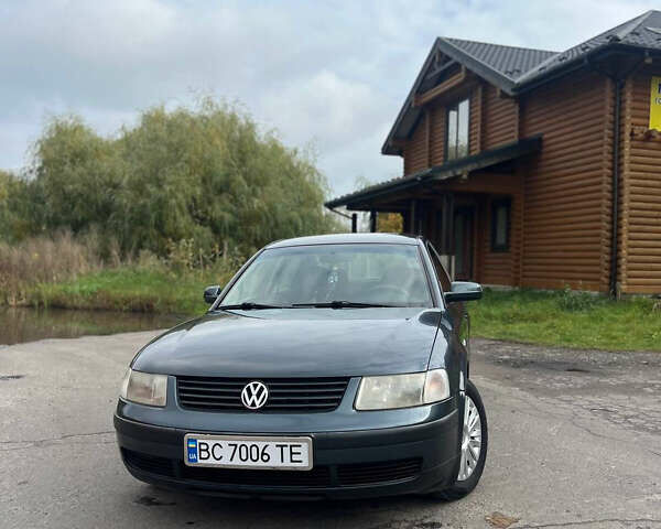 Сірий Фольксваген Пассат, об'ємом двигуна 1.78 л та пробігом 306 тис. км за 3700 $, фото 1 на Automoto.ua