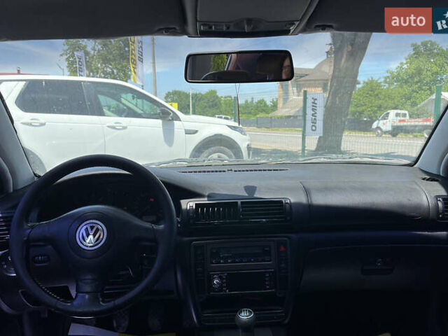 Сірий Фольксваген Пассат, об'ємом двигуна 1.8 л та пробігом 268 тис. км за 4200 $, фото 18 на Automoto.ua