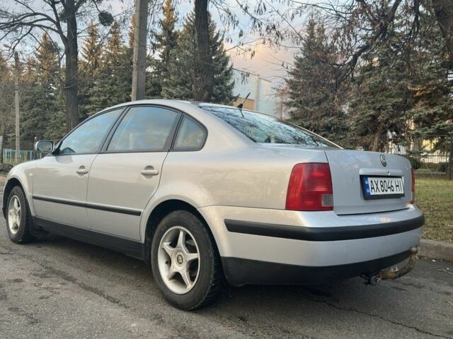 Серый Фольксваген Пассат, объемом двигателя 1.8 л и пробегом 477 тыс. км за 3700 $, фото 2 на Automoto.ua