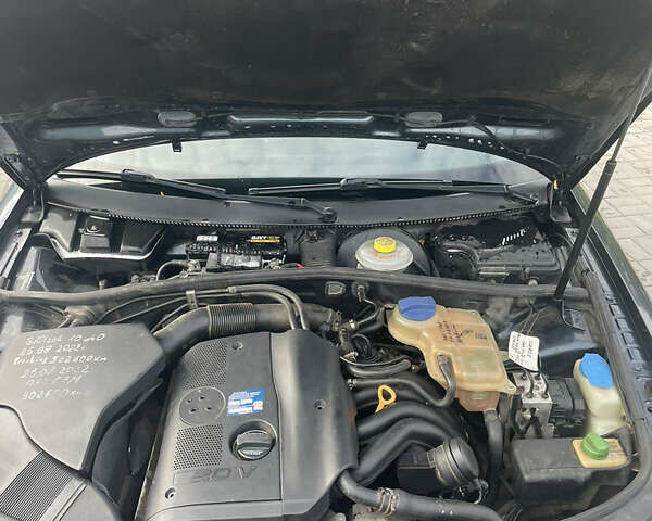 Сірий Фольксваген Пассат, об'ємом двигуна 1.78 л та пробігом 306 тис. км за 3700 $, фото 18 на Automoto.ua