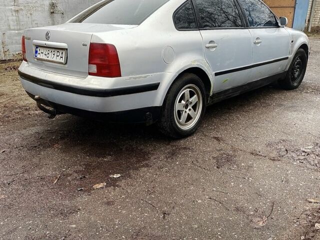 Серый Фольксваген Пассат, объемом двигателя 1.8 л и пробегом 315 тыс. км за 1500 $, фото 10 на Automoto.ua