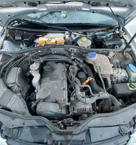 Серый Фольксваген Пассат, объемом двигателя 1.9 л и пробегом 420 тыс. км за 2999 $, фото 7 на Automoto.ua