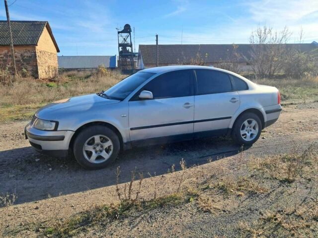 Сірий Фольксваген Пассат, об'ємом двигуна 1.8 л та пробігом 1000 тис. км за 2550 $, фото 3 на Automoto.ua