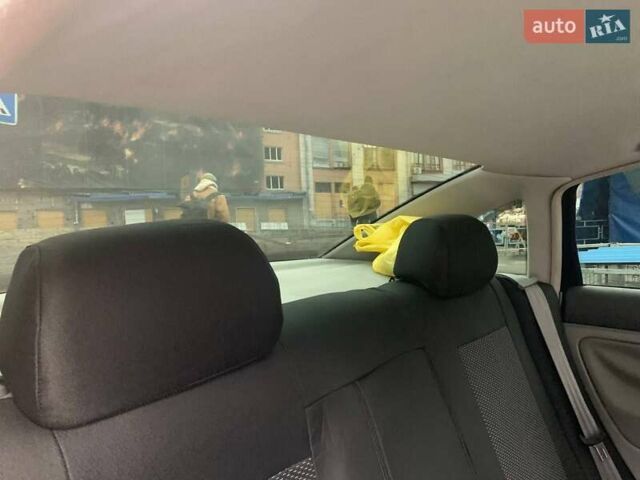 Серый Фольксваген Пассат, объемом двигателя 1.8 л и пробегом 273 тыс. км за 4100 $, фото 3 на Automoto.ua