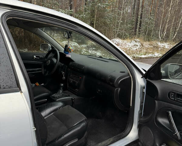 Серый Фольксваген Пассат, объемом двигателя 1.9 л и пробегом 402 тыс. км за 4200 $, фото 11 на Automoto.ua