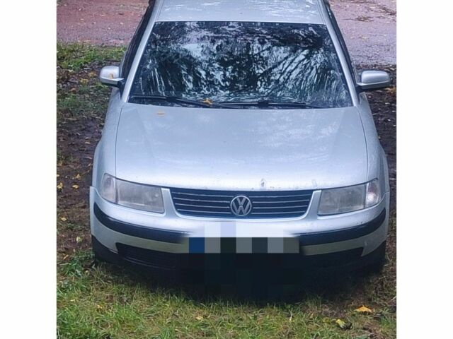 Серый Фольксваген Пассат, объемом двигателя 1.9 л и пробегом 410 тыс. км за 3400 $, фото 4 на Automoto.ua