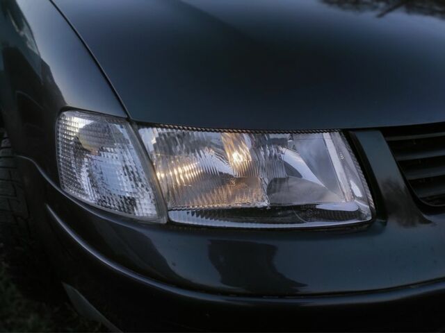 Серый Фольксваген Пассат, объемом двигателя 2.5 л и пробегом 350 тыс. км за 2800 $, фото 20 на Automoto.ua