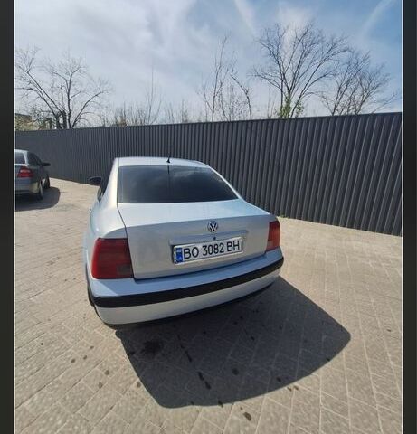 Серый Фольксваген Пассат, объемом двигателя 1.6 л и пробегом 350 тыс. км за 3300 $, фото 3 на Automoto.ua