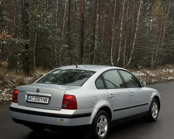 Серый Фольксваген Пассат, объемом двигателя 1.9 л и пробегом 402 тыс. км за 4200 $, фото 6 на Automoto.ua