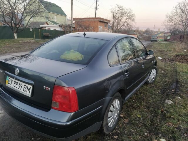 Серый Фольксваген Пассат, объемом двигателя 2.5 л и пробегом 350 тыс. км за 2800 $, фото 5 на Automoto.ua