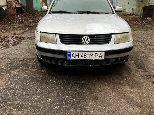 Серый Фольксваген Пассат, объемом двигателя 1.8 л и пробегом 315 тыс. км за 1500 $, фото 7 на Automoto.ua