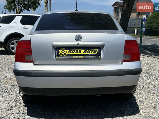 Сірий Фольксваген Пассат, об'ємом двигуна 1.8 л та пробігом 268 тис. км за 4200 $, фото 4 на Automoto.ua