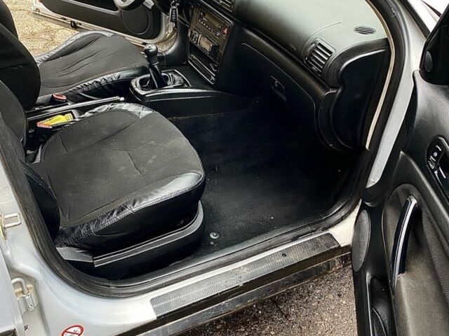 Серый Фольксваген Пассат, объемом двигателя 1.8 л и пробегом 315 тыс. км за 1500 $, фото 3 на Automoto.ua