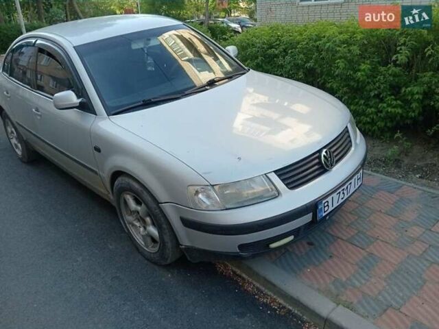 Серый Фольксваген Пассат, объемом двигателя 1.8 л и пробегом 380 тыс. км за 3800 $, фото 5 на Automoto.ua