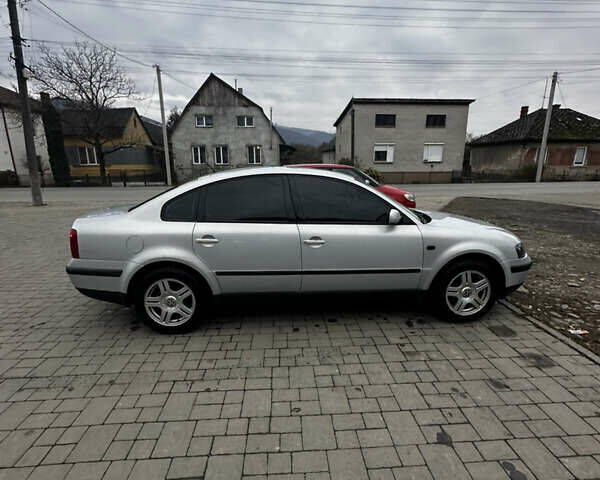 Сірий Фольксваген Пассат, об'ємом двигуна 1.78 л та пробігом 302 тис. км за 3950 $, фото 2 на Automoto.ua